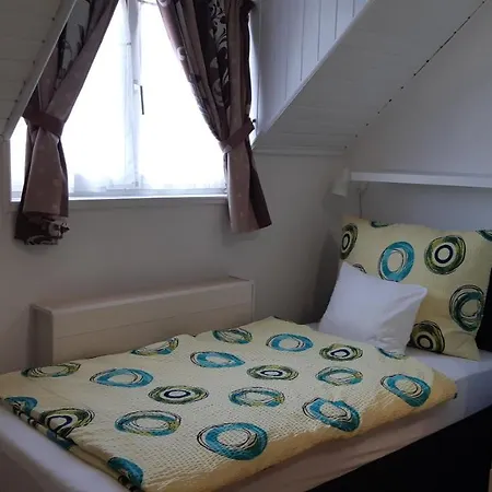 Pensionat Kek Hullam Vendeghaz Balatonfüred