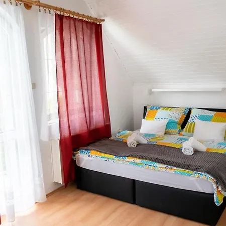 Kek Hullam Vendeghaz Pensionat